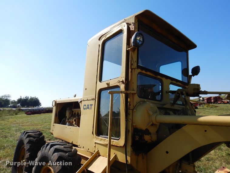 image for item DM5194 Caterpillar 12  rigid frame motor grader