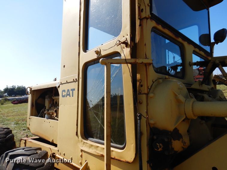 image for item DM5194 Caterpillar 12  rigid frame motor grader