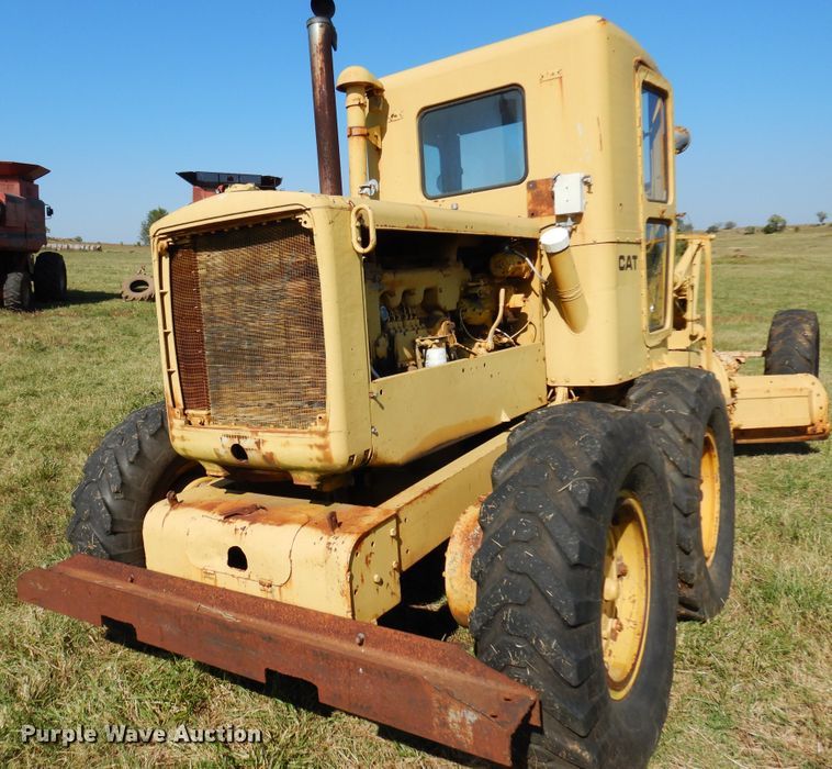 image for item DM5194 Caterpillar 12  rigid frame motor grader