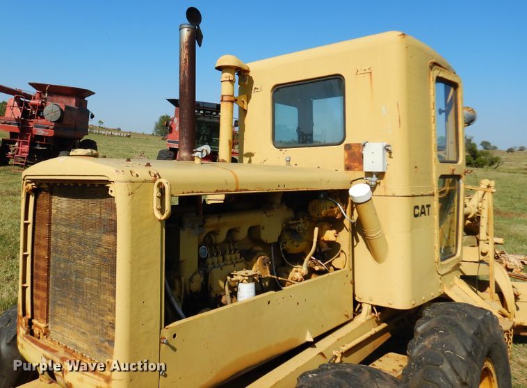 image for item DM5194 Caterpillar 12  rigid frame motor grader