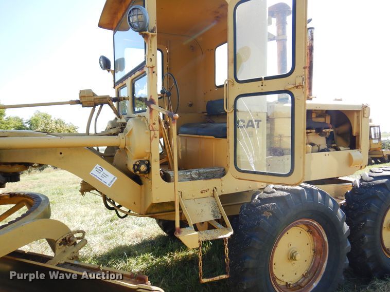 image for item DM5194 Caterpillar 12  rigid frame motor grader