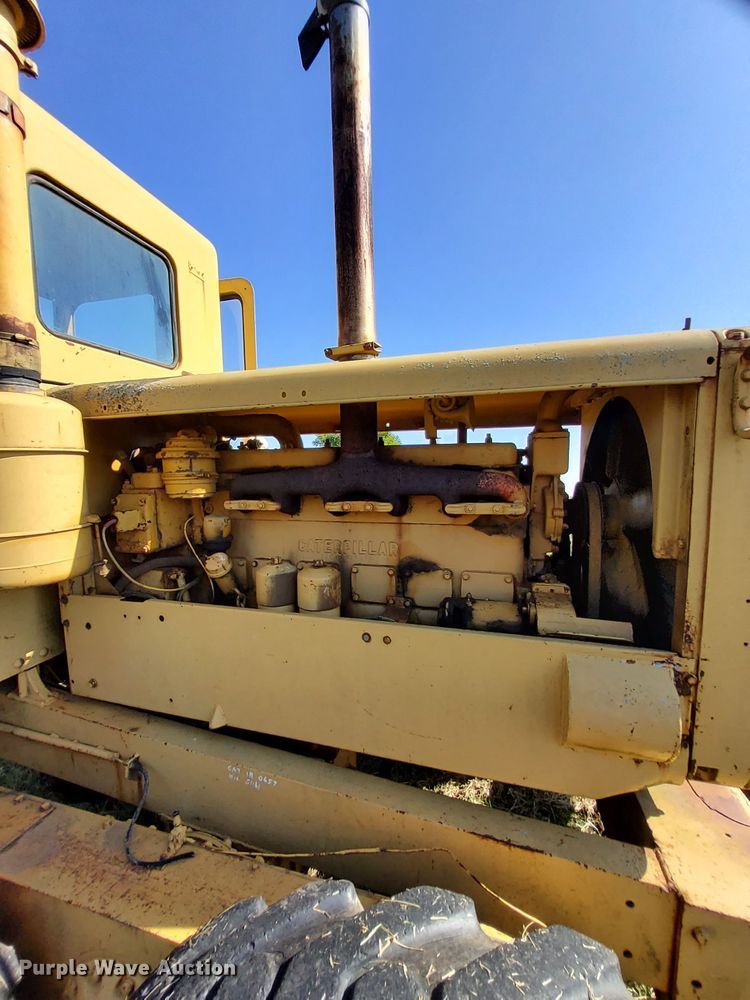 image for item DM5194 Caterpillar 12  rigid frame motor grader