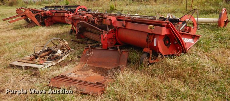 image for item DM5195 Versatile 4814  windrower head