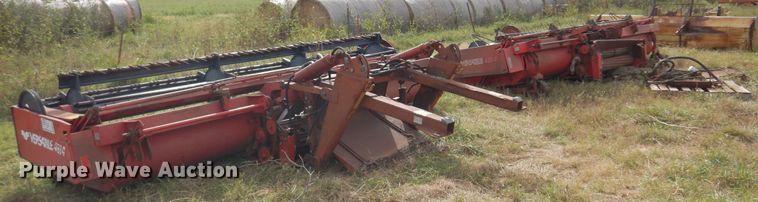 image for item DM5195 Versatile 4814  windrower head