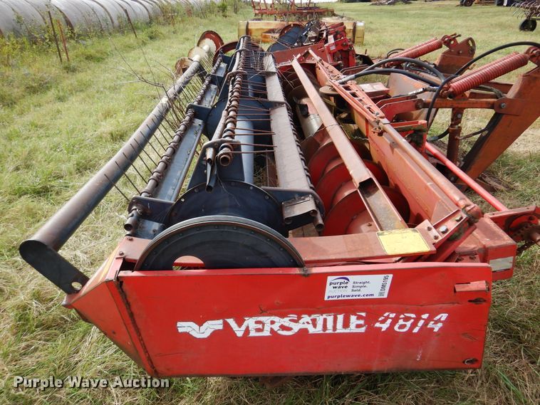 image for item DM5195 Versatile 4814  windrower head