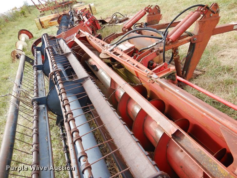 image for item DM5195 Versatile 4814  windrower head