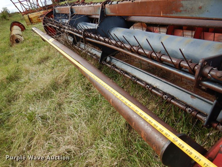 image for item DM5195 Versatile 4814  windrower head