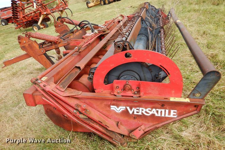 image for item DM5195 Versatile 4814  windrower head