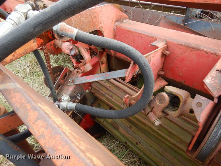 image for item DM5195 Versatile 4814  windrower head