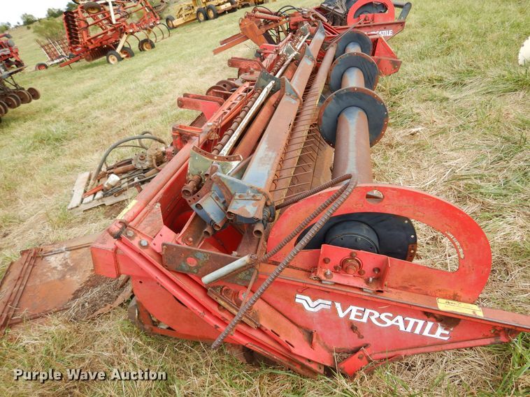 image for item DM5195 Versatile 4814  windrower head