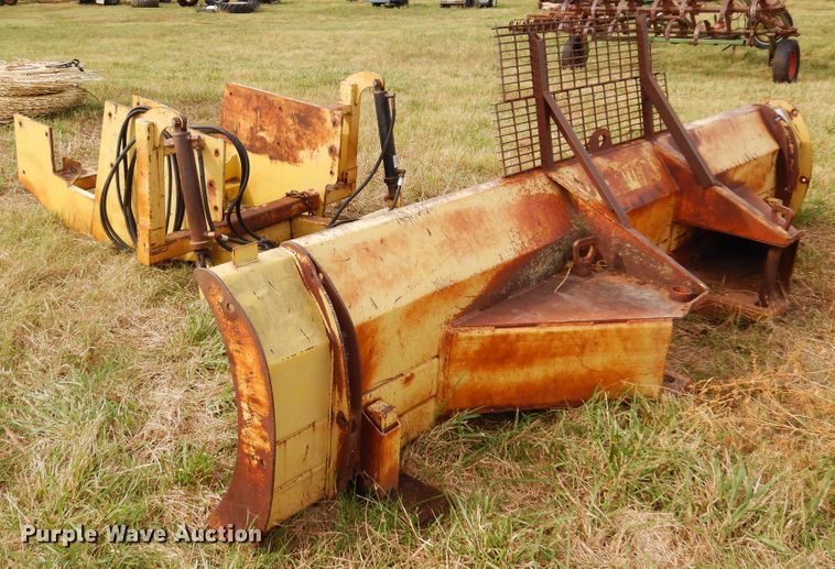 image for item DM5196 169" W dozer blade