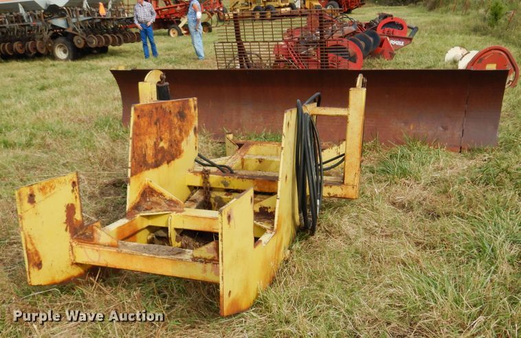 image for item DM5196 169" W dozer blade