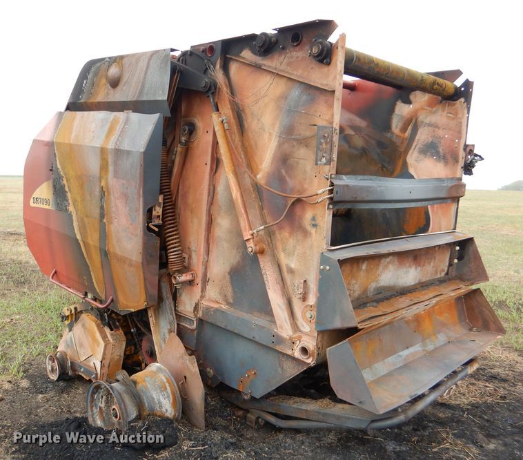 image for item DN5245 2012 New Holland BR7090 Specialty Crop  round baler