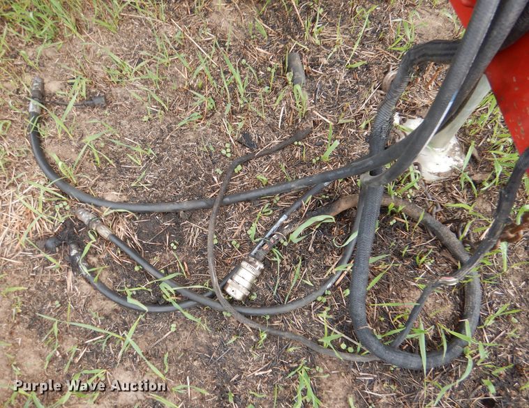 image for item DN5245 2012 New Holland BR7090 Specialty Crop  round baler