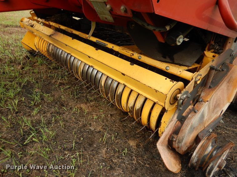 image for item DN5245 2012 New Holland BR7090 Specialty Crop  round baler