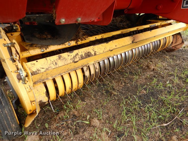 image for item DN5245 2012 New Holland BR7090 Specialty Crop  round baler