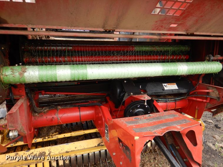 image for item DN5245 2012 New Holland BR7090 Specialty Crop  round baler