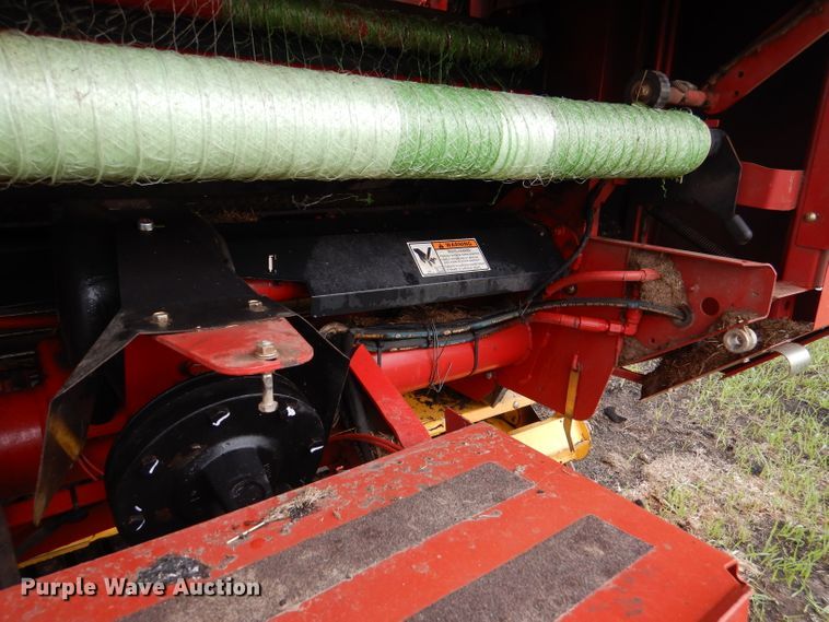 image for item DN5245 2012 New Holland BR7090 Specialty Crop  round baler