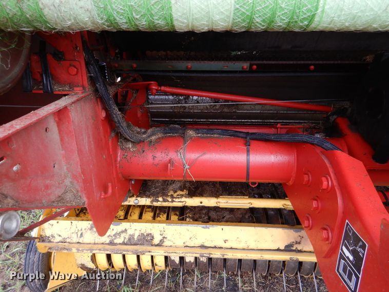 image for item DN5245 2012 New Holland BR7090 Specialty Crop  round baler