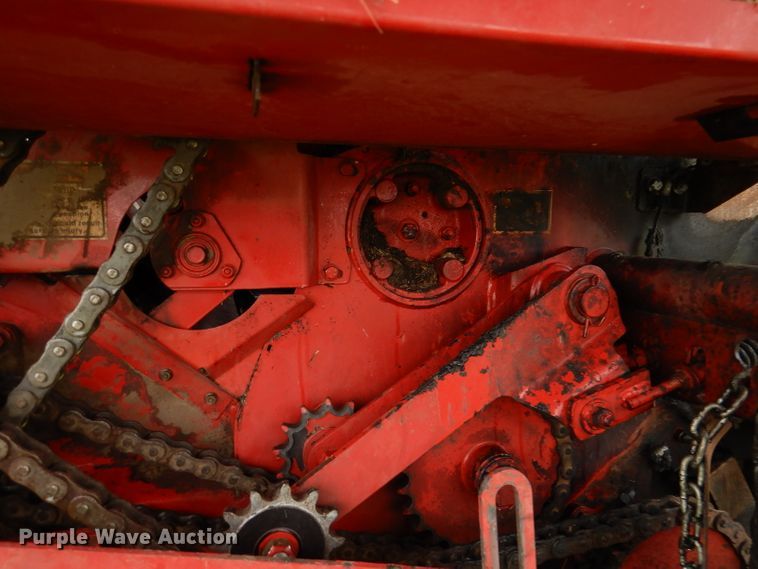 image for item DN5245 2012 New Holland BR7090 Specialty Crop  round baler