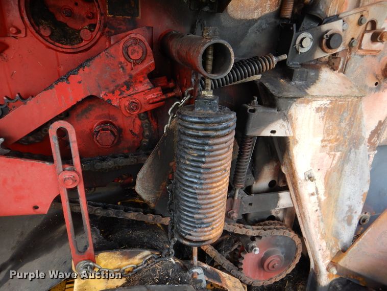 image for item DN5245 2012 New Holland BR7090 Specialty Crop  round baler