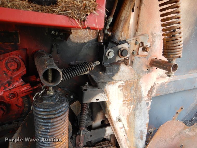 image for item DN5245 2012 New Holland BR7090 Specialty Crop  round baler