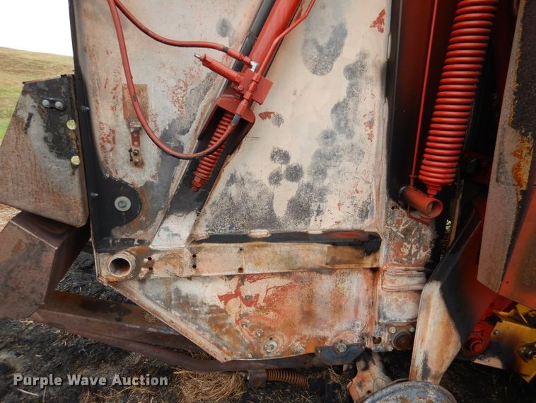 image for item DN5245 2012 New Holland BR7090 Specialty Crop  round baler