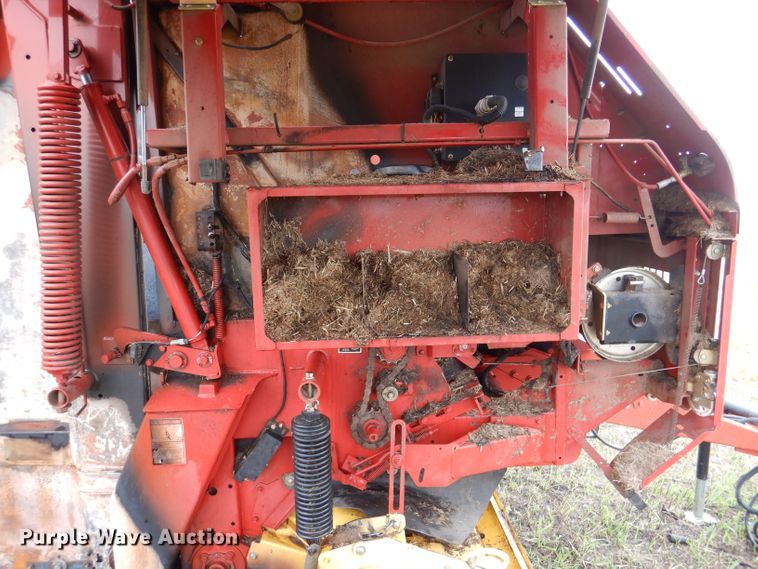 image for item DN5245 2012 New Holland BR7090 Specialty Crop  round baler