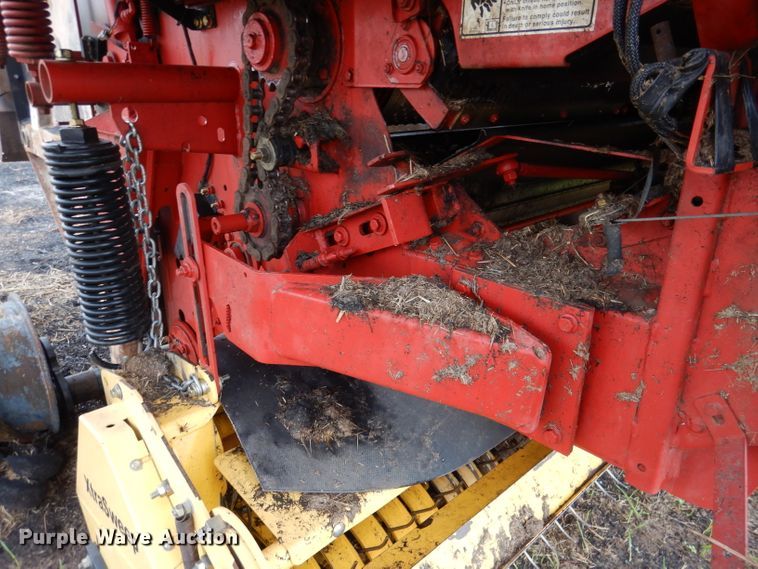 image for item DN5245 2012 New Holland BR7090 Specialty Crop  round baler