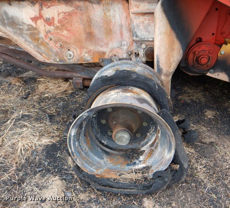 image for item DN5245 2012 New Holland BR7090 Specialty Crop  round baler