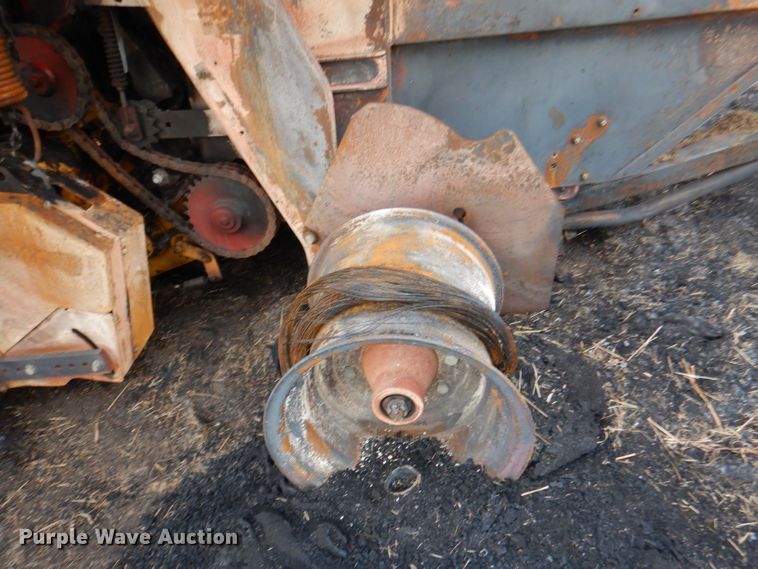 image for item DN5245 2012 New Holland BR7090 Specialty Crop  round baler