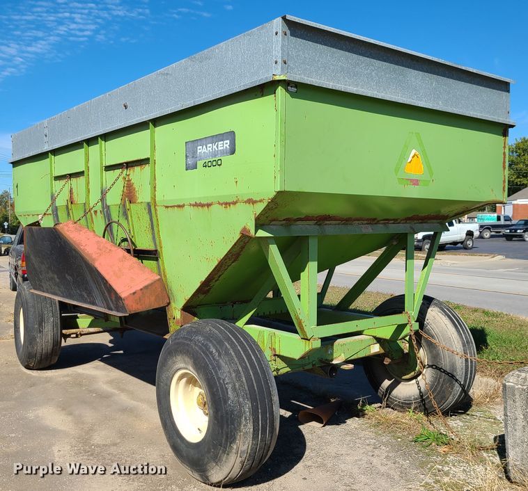 image for item EZ9183 Parker 1480  gravity wagon