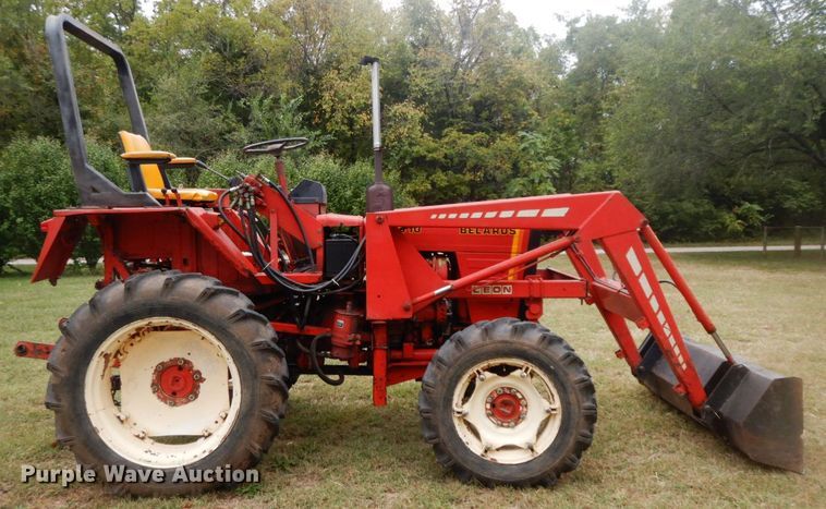 image for item HP9676 Belarus 310  MFWD tractor