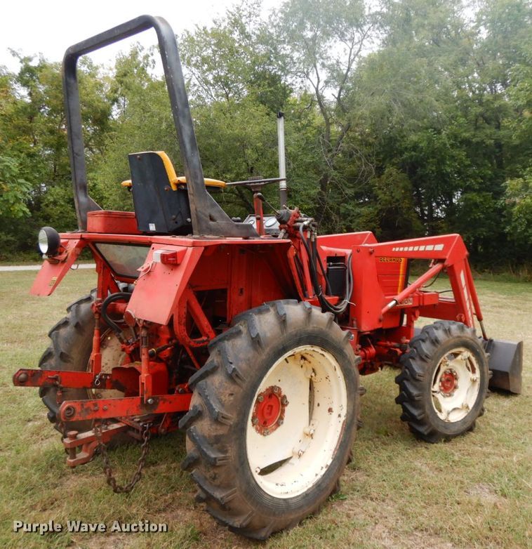 image for item HP9676 Belarus 310  MFWD tractor