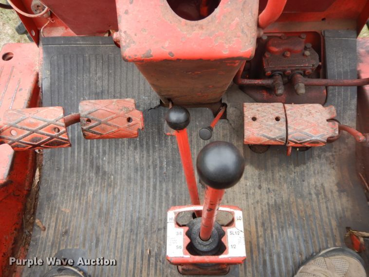 image for item HP9676 Belarus 310  MFWD tractor