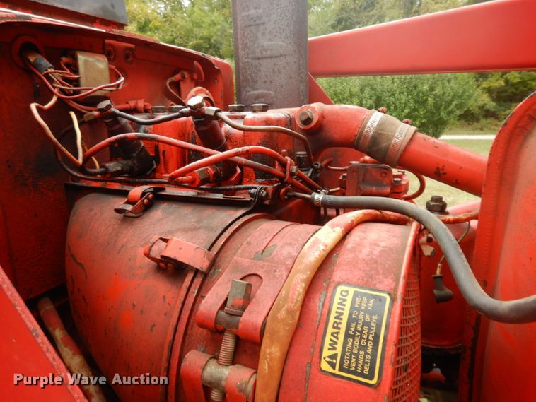 image for item HP9676 Belarus 310  MFWD tractor