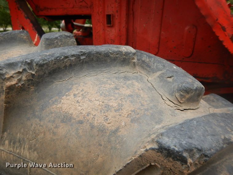 image for item HP9676 Belarus 310  MFWD tractor