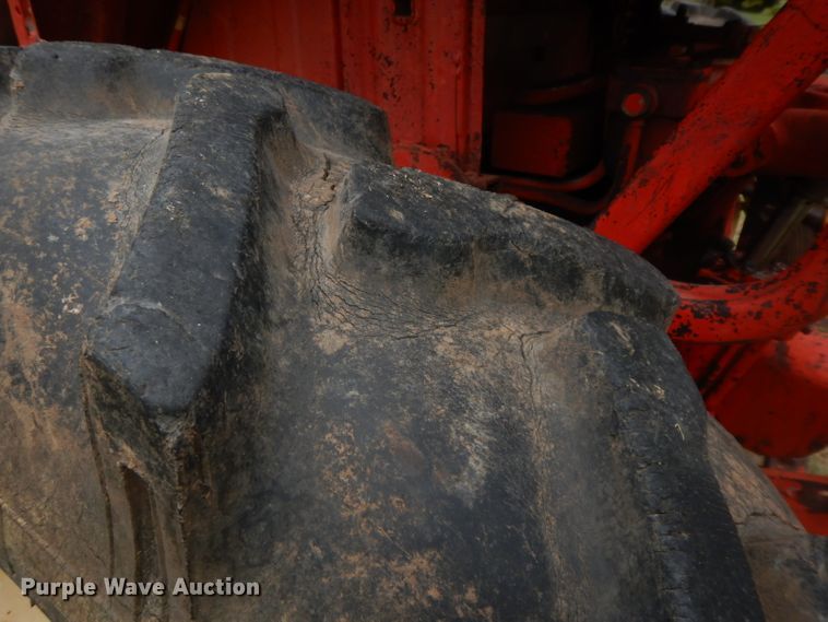 image for item HP9676 Belarus 310  MFWD tractor