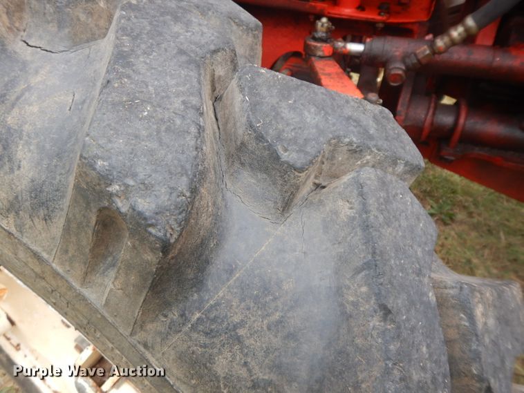 image for item HP9676 Belarus 310  MFWD tractor