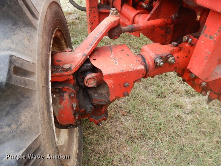 image for item HP9676 Belarus 310  MFWD tractor