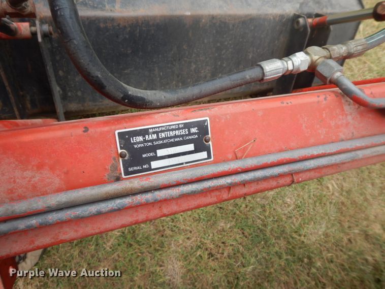 image for item HP9676 Belarus 310  MFWD tractor