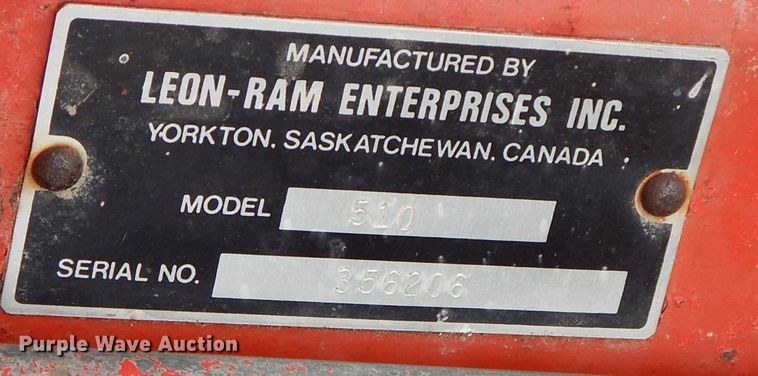 image for item HP9676 Belarus 310  MFWD tractor