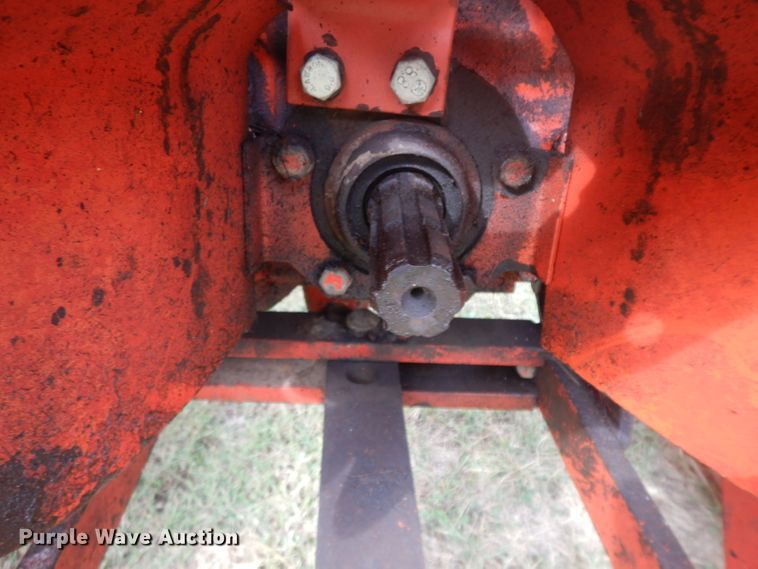 image for item HP9676 Belarus 310  MFWD tractor