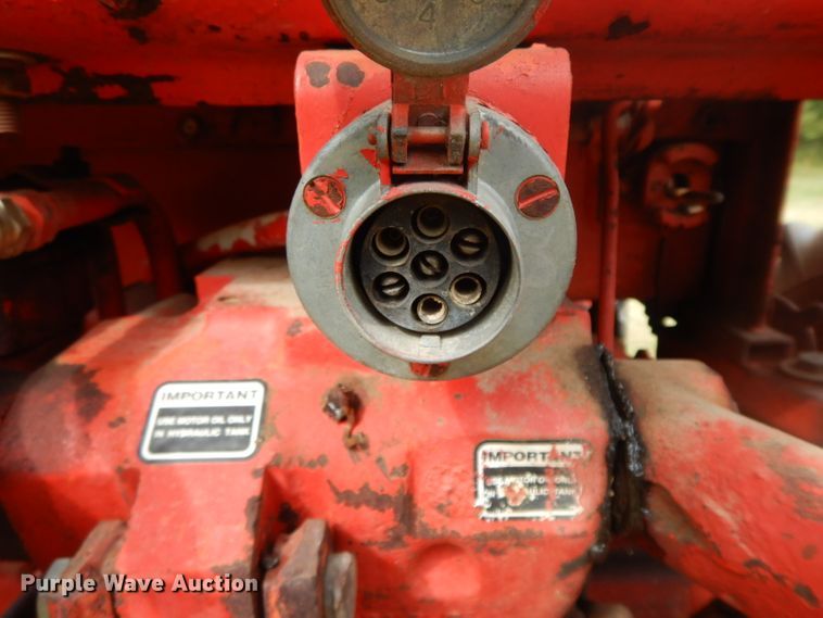 image for item HP9676 Belarus 310  MFWD tractor