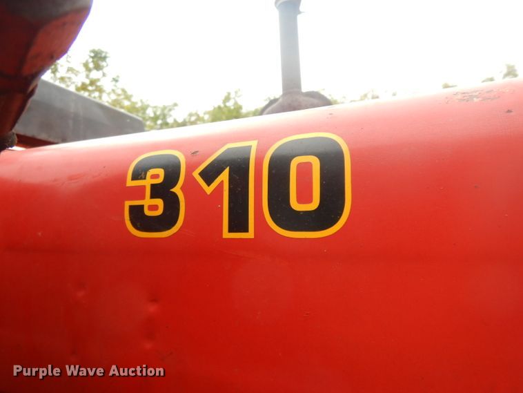 image for item HP9676 Belarus 310  MFWD tractor