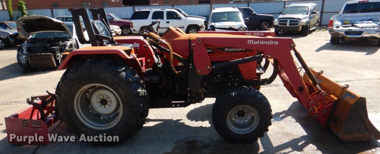 image for item IR9221 2015 Mahindra 4550  MFWD tractor