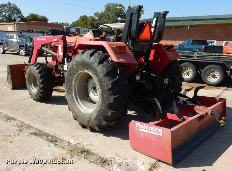 image for item IR9221 2015 Mahindra 4550  MFWD tractor