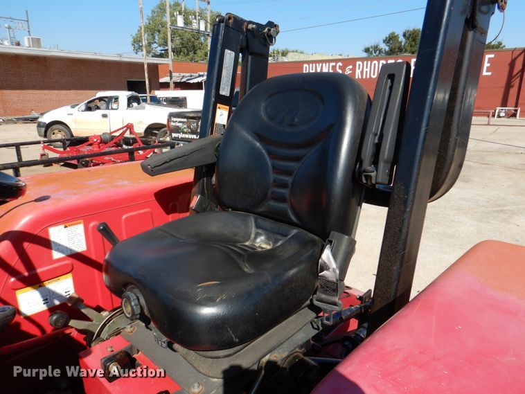 image for item IR9221 2015 Mahindra 4550  MFWD tractor