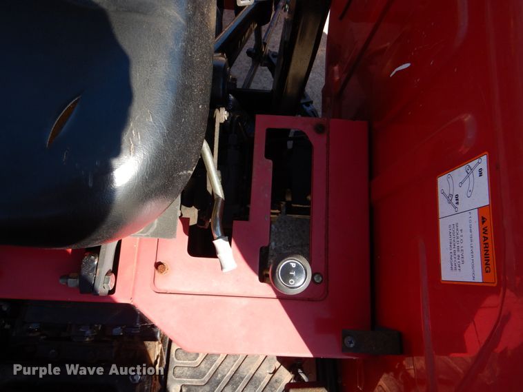 image for item IR9221 2015 Mahindra 4550  MFWD tractor