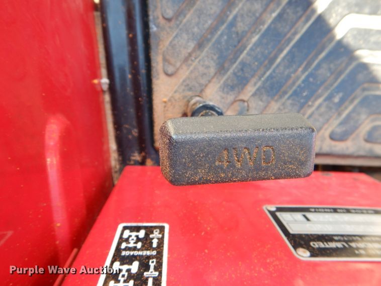 image for item IR9221 2015 Mahindra 4550  MFWD tractor